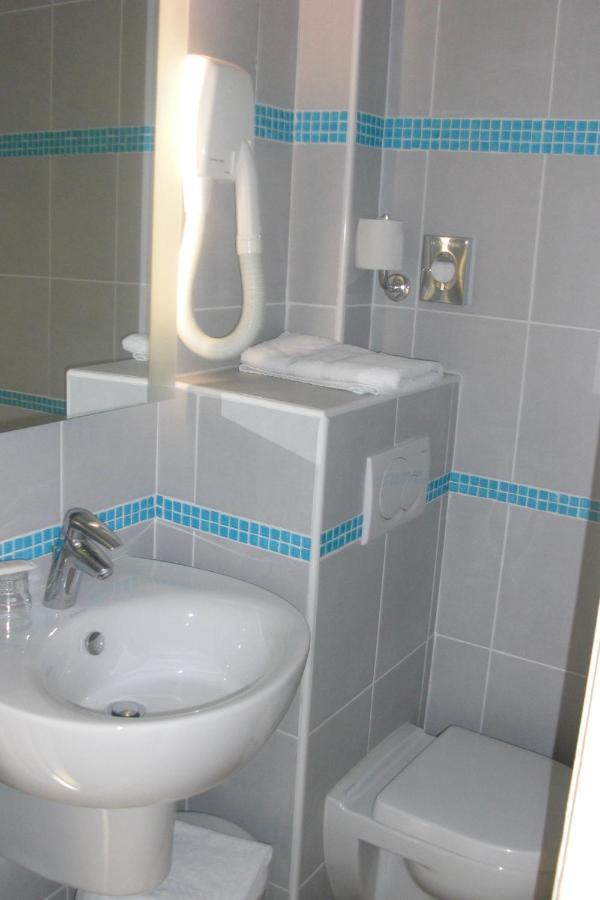 Le Etoile Hotell 2*